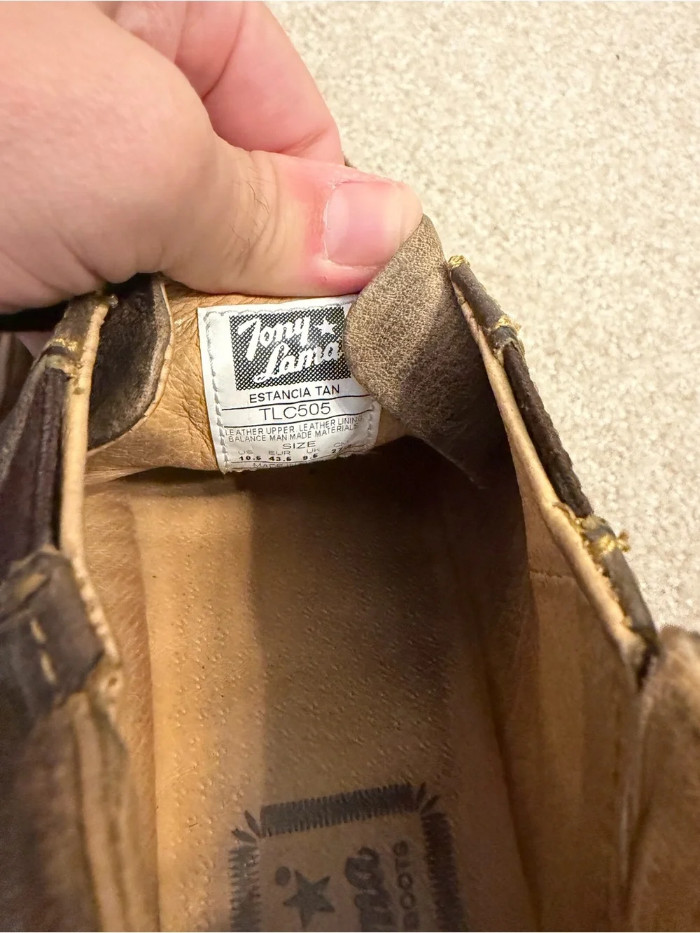 Tony Lama Men’s 10.5 Estancia lace ups.